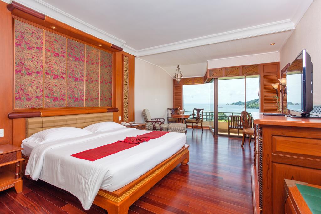 diamond cliff resort phuket