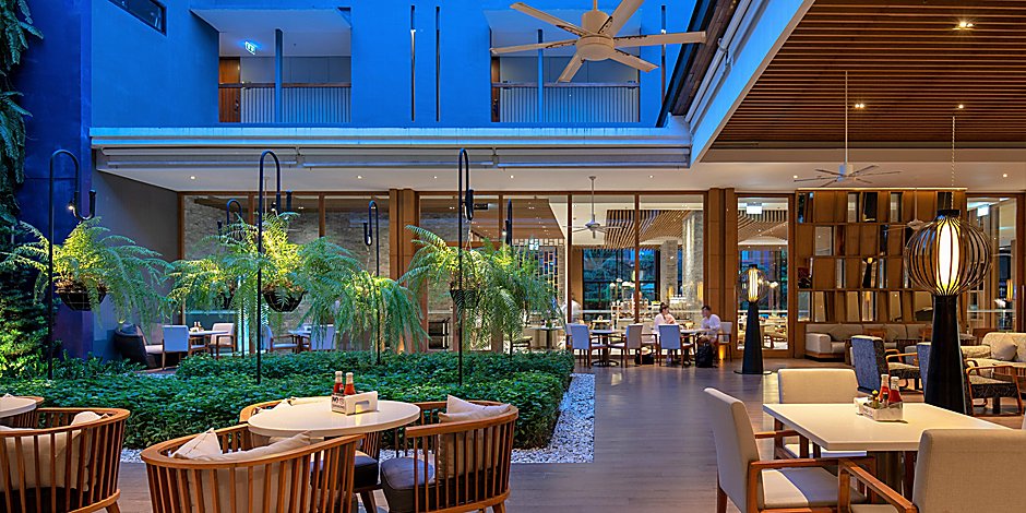 holiday inn express phuket