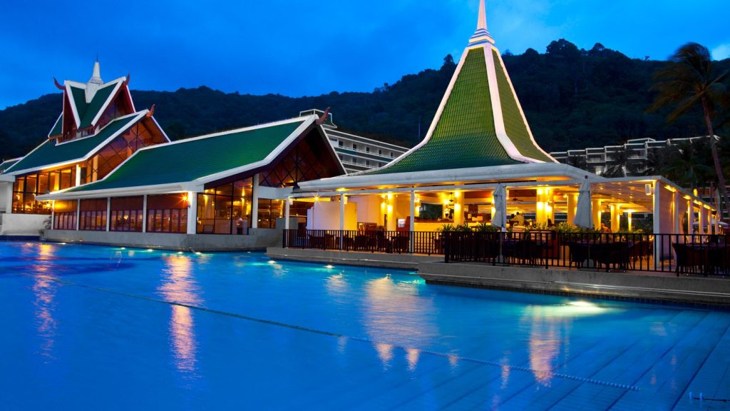 ติดตั้งโคมไฟโครงการ le méridien phuket