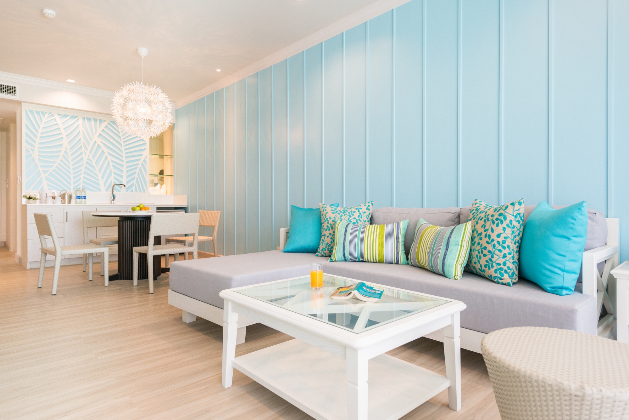 ผลงานติดตั้งโคมไฟรีสอร์ท | the sands khao lak