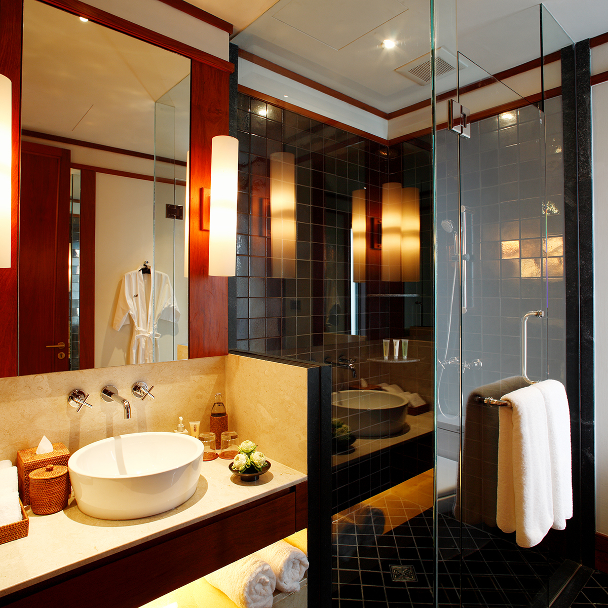 ผลงานติดตั้งโคมไฟรีสอร์ทหรู andara resort kamala