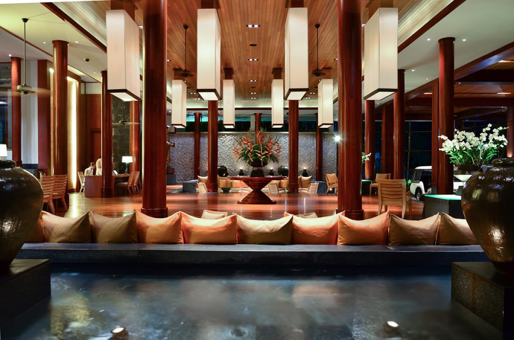 ผลงานติดตั้งโคมไฟรีสอร์ทหรู andara resort kamala